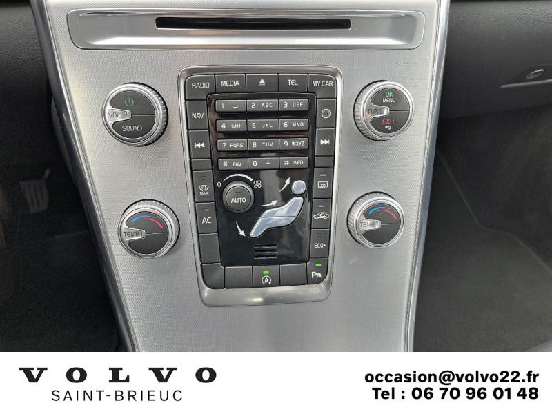Photo 14 de l'offre de VOLVO XC60 D3 150ch Momentum Business Geartronic à 20990€ chez Côte Ouest Automobiles
