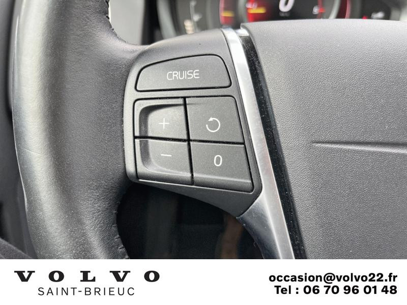 Photo 16 de l'offre de VOLVO XC60 D3 150ch Momentum Business Geartronic à 20990€ chez Côte Ouest Automobiles