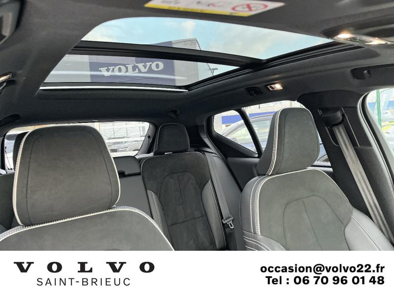 Photo 17 de l'offre de VOLVO XC40 D3 AdBlue 150ch R-Design Geartronic 8 à 35990€ chez Côte Ouest Automobiles