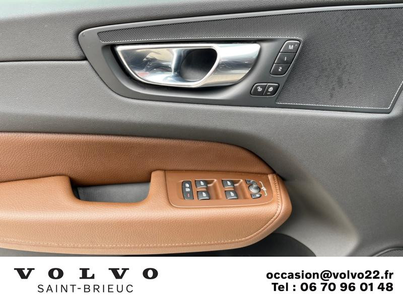 Photo 12 de l'offre de VOLVO XC60 B4 AdBlue AWD 197ch Inscription Luxe Geartronic à 45990€ chez Côte Ouest Automobiles