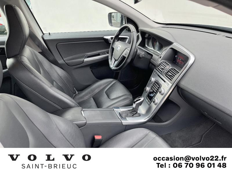 Photo 6 de l'offre de VOLVO XC60 D3 150ch Momentum Business Geartronic à 20990€ chez Côte Ouest Automobiles