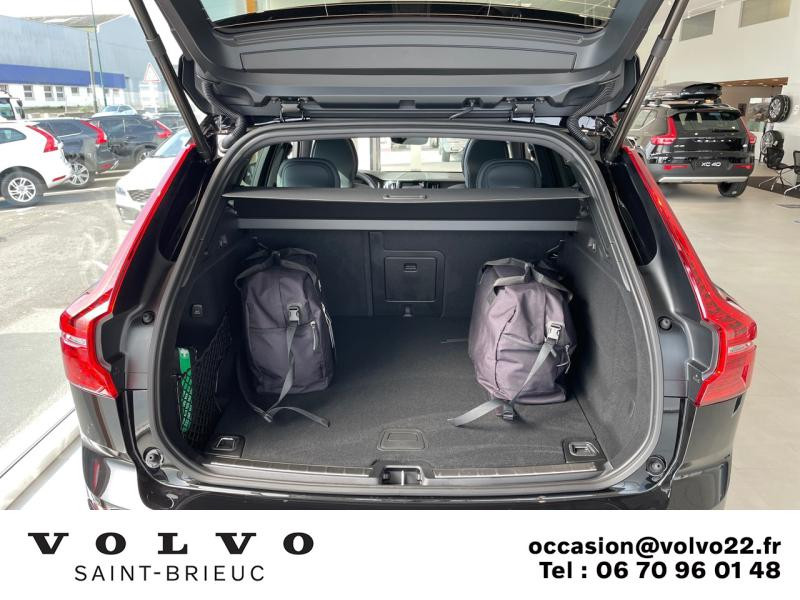 Photo 14 de l'offre de VOLVO XC60 B4 AdBlue 197ch Plus Style Dark Geartronic à 59990€ chez Côte Ouest Automobiles