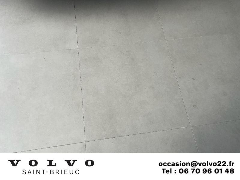Photo 15 de l'offre de VOLVO XC60 B4 AdBlue 197ch Plus Style Dark Geartronic à 59990€ chez Côte Ouest Automobiles