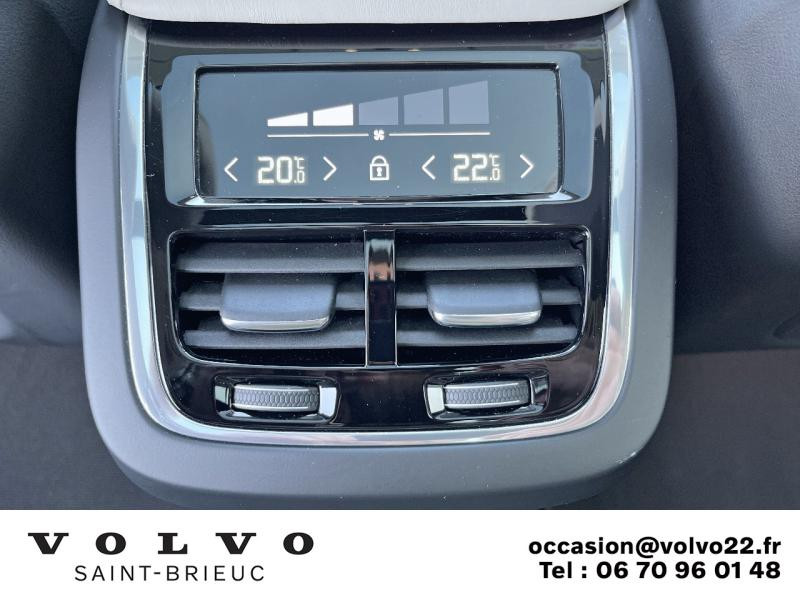 Photo 9 de l'offre de VOLVO XC60 B4 AdBlue AWD 197ch Inscription Luxe Geartronic à 45990€ chez Côte Ouest Automobiles