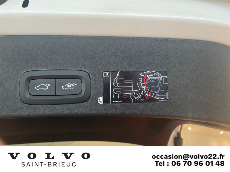 Photo 12 de l'offre de VOLVO XC40 T5 Recharge 180 + 82ch R-Design DCT 7 à 49990€ chez Côte Ouest Automobiles