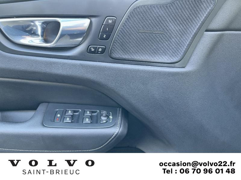 Photo 10 de l'offre de VOLVO XC60 T6 AWD 253 + 87ch Inscription Luxe Geartronic à 58990€ chez Côte Ouest Automobiles