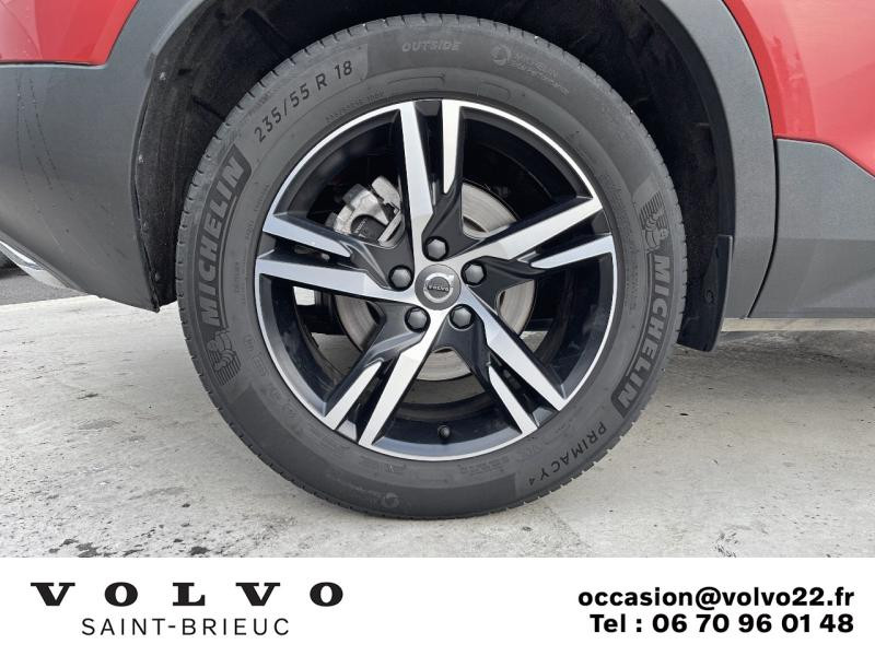 Photo 14 de l'offre de VOLVO XC40 D4 AdBlue AWD 190ch R-Design Geartronic 8 à 35990€ chez Côte Ouest Automobiles