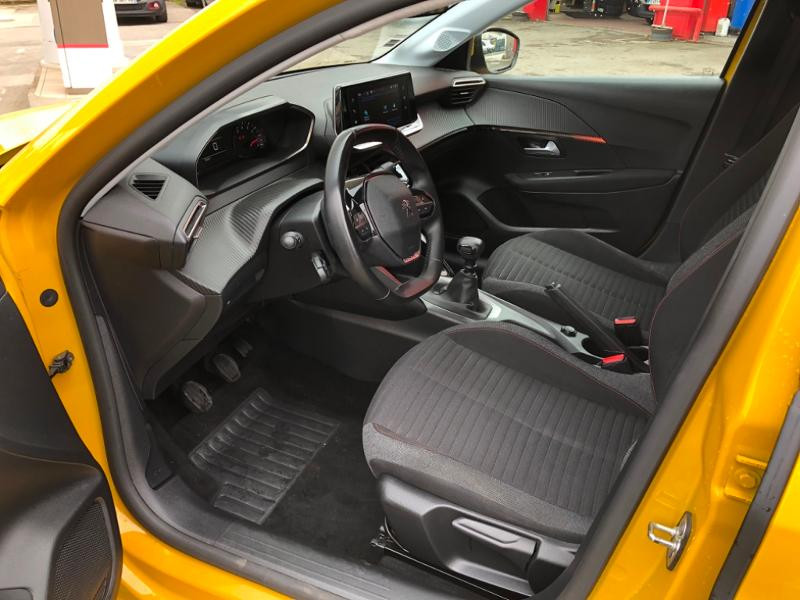 Photo 10 de l'offre de PEUGEOT 208 1.2 PureTech 100ch S&S Active à 17490€ chez Garage Guézénec