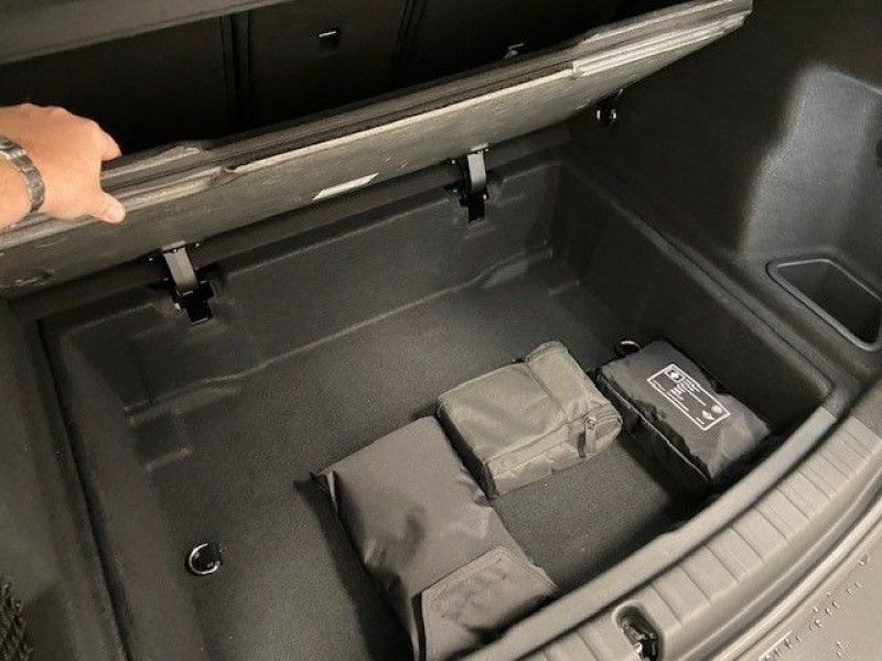 Photo 23 Bmw SERIE 2 ACTIVETOURER (U06) 218D 150CH ACTIVE TOURER DKG7 + PACK PREMIUM Diesel BLACK SAPPHIRE  en vente chez e-Vago Photo 23 de l'offre de BMW SERIE 2 ACTIVETOURER (U06) 218D 150CH ACTIVE TOURER DKG7 + PACK PREMIUM à 30990€ chez e-Vago