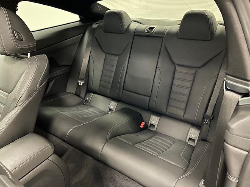Photo 12 Bmw SERIE 4 COUPE (G22) 420IA 184CH M SPORT + TO + SIEGE ELEC. + CAM Essence BLACK SAPPHIRE en vente chez e-Vago Photo 12 de l'offre de BMW SERIE 4 COUPE (G22) 420IA 184CH M SPORT + TO + SIEGE ELEC. + CAM à 42990€ chez e-Vago