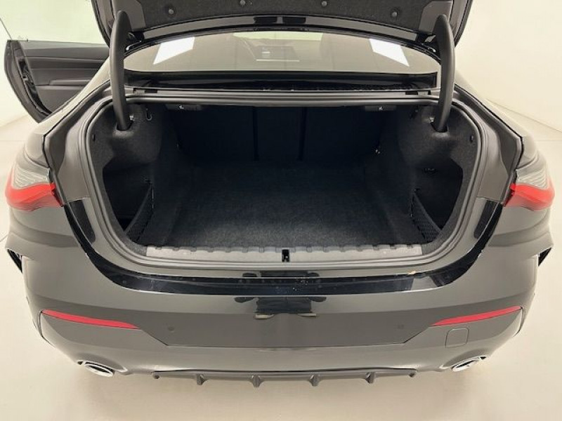 Photo 13 Bmw SERIE 4 COUPE (G22) 420IA 184CH M SPORT + TO + SIEGE ELEC. + CAM Essence BLACK SAPPHIRE en vente chez e-Vago Photo 13 de l'offre de BMW SERIE 4 COUPE (G22) 420IA 184CH M SPORT + TO + SIEGE ELEC. + CAM à 42990€ chez e-Vago