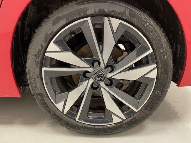 Photo 4 Peugeot 308 1.2 PURETECH 130CH S&S ALLURE Essence ROUGE ELIXIR en vente chez e-Vago Photo 4 de l'offre de PEUGEOT 308 1.2 PURETECH 130CH S&S ALLURE à 20990€ chez e-Vago