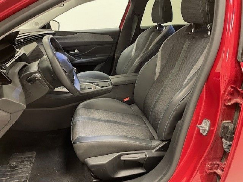 Photo 8 Peugeot 308 1.2 PURETECH 130CH S&S ALLURE Essence ROUGE ELIXIR en vente chez e-Vago Photo 8 de l'offre de PEUGEOT 308 1.2 PURETECH 130CH S&S ALLURE à 20990€ chez e-Vago