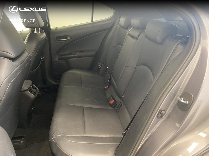 Photo 12 de l'offre de LEXUS UX 250h 4WD Premium Edition à 29980€ chez Brest Automobiles - Toyota Brest