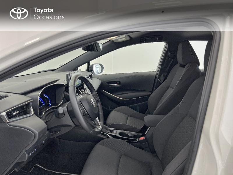 Photo 11 de l'offre de TOYOTA Corolla 122h Dynamic Business MY21 + Stage Hyrid Academy à 22980€ chez Brest Automobiles - Toyota Brest