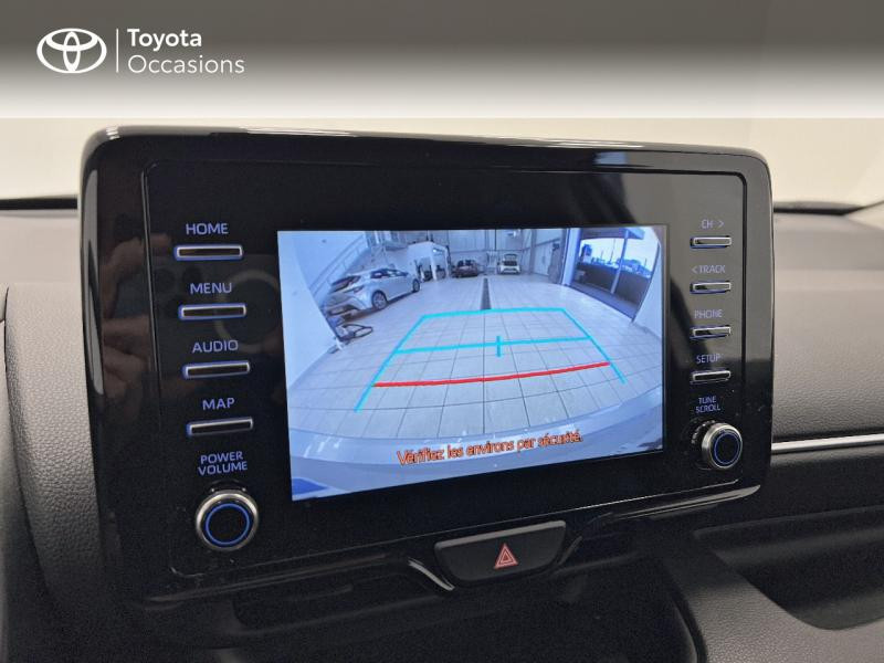 Photo 19 de l'offre de TOYOTA Yaris 70 VVT-i Design 5p à 16980€ chez Brest Automobiles - Toyota Brest