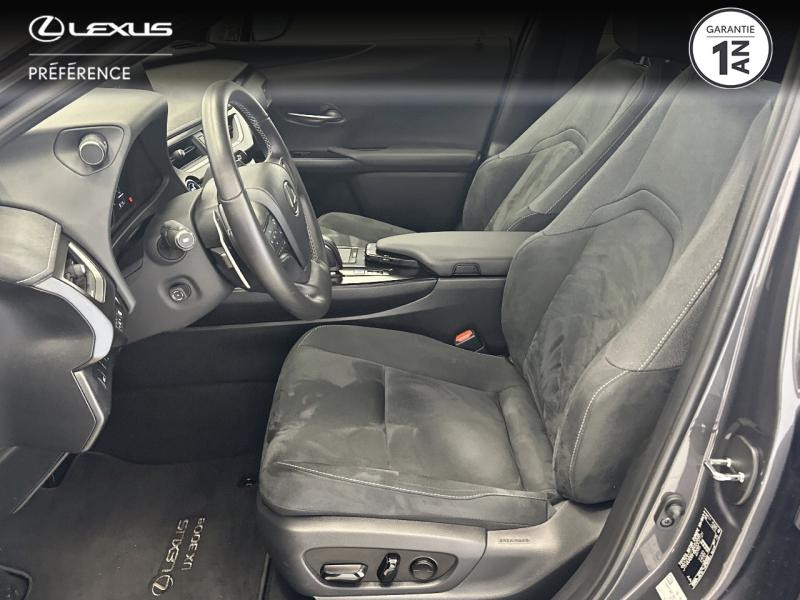 Photo 11 de l'offre de LEXUS UX 300e Pack à 36980€ chez Brest Automobiles - Toyota Brest