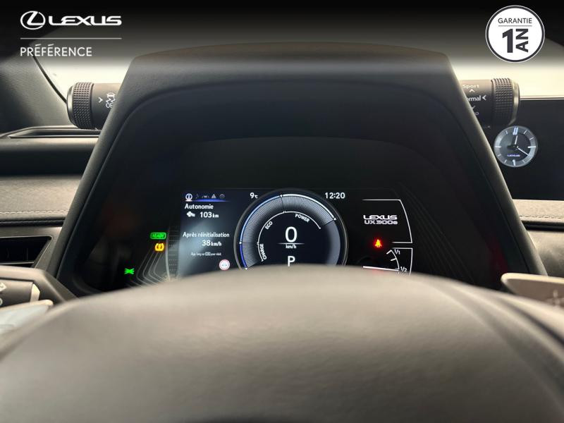 Photo 14 de l'offre de LEXUS UX 300e Pack à 36980€ chez Brest Automobiles - Toyota Brest