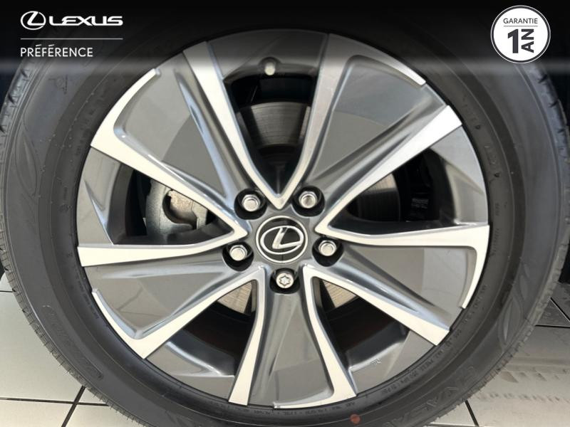 Photo 16 de l'offre de LEXUS UX 300e Pack à 36980€ chez Brest Automobiles - Toyota Brest