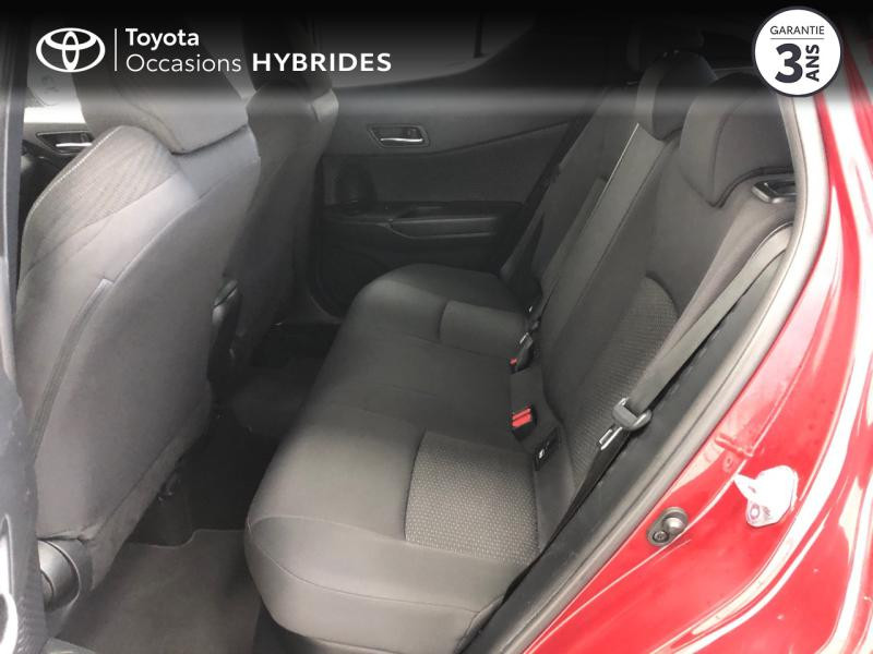 Photo 12 de l'offre de TOYOTA C-HR 122h Dynamic 2WD E-CVT à 19980€ chez Brest Automobiles - Toyota Brest
