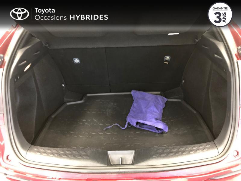 Photo 10 de l'offre de TOYOTA C-HR 122h Dynamic 2WD E-CVT à 19980€ chez Brest Automobiles - Toyota Brest