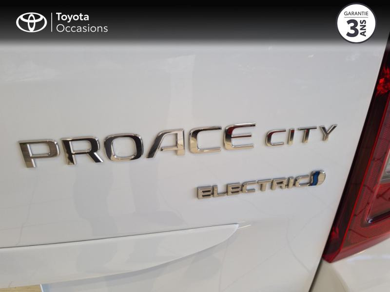 Photo 24 de l'offre de TOYOTA PROACE CITY Verso Medium Electric 50kWh Dynamic à 29180€ chez Brest Automobiles - Toyota Brest