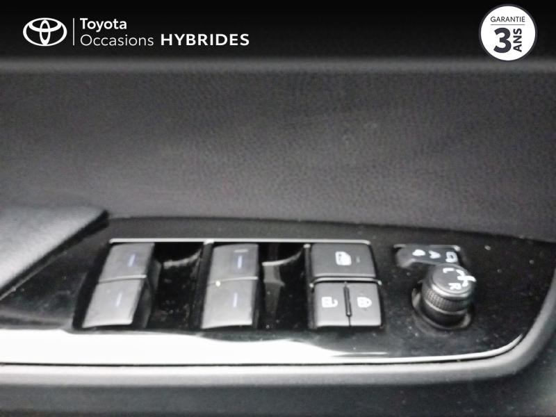 Photo 20 de l'offre de TOYOTA Prius Rechargeable IV (2) HYBRIDE RECHARGEABLE 122 5CV DYNAMIC PACK PREMIUM à 24980€ chez Brest Automobiles - Toyota Brest
