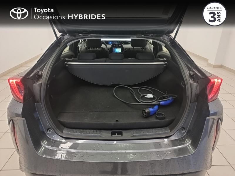 Photo 10 de l'offre de TOYOTA Prius Rechargeable IV (2) HYBRIDE RECHARGEABLE 122 5CV DYNAMIC PACK PREMIUM à 25480€ chez Brest Automobiles - Toyota Brest