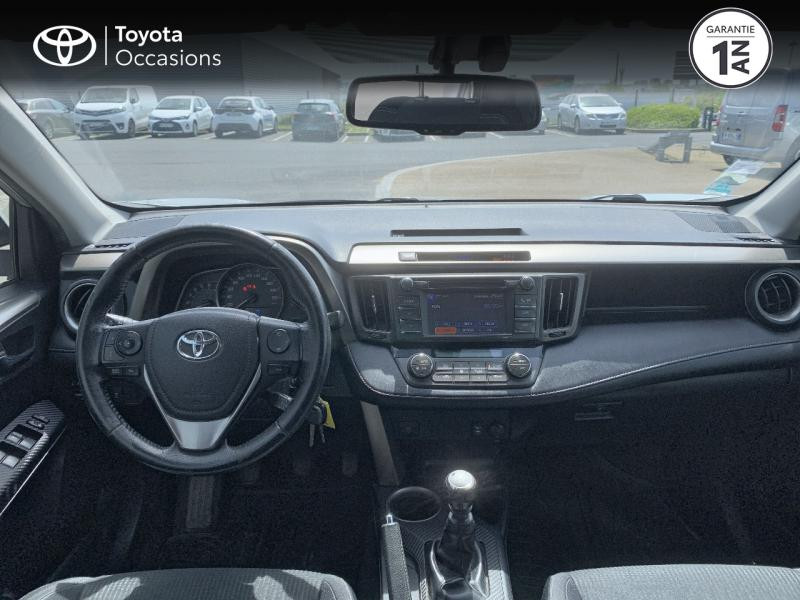 Photo 8 de l'offre de TOYOTA RAV4 124 D-4D Life 2WD à 12980€ chez Brest Automobiles - Toyota Brest