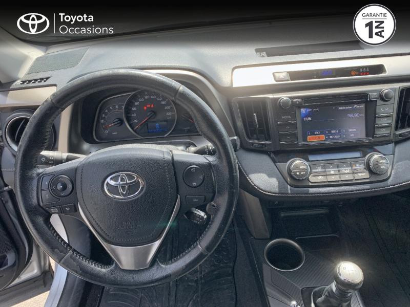 Photo 9 de l'offre de TOYOTA RAV4 124 D-4D Life 2WD à 12980€ chez Brest Automobiles - Toyota Brest