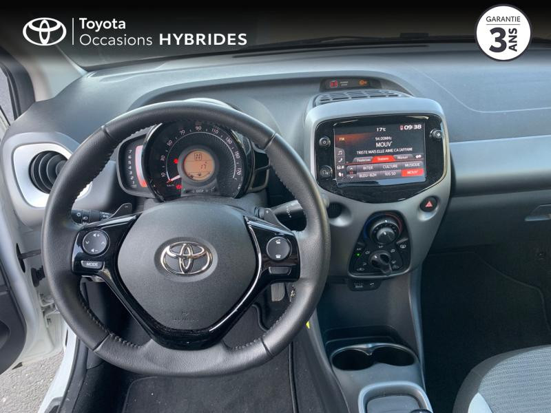 Photo 9 de l'offre de TOYOTA Aygo 1.0 VVT-i 72ch x-play x-shift 5p MY20 à 14980€ chez Brest Automobiles - Toyota Brest