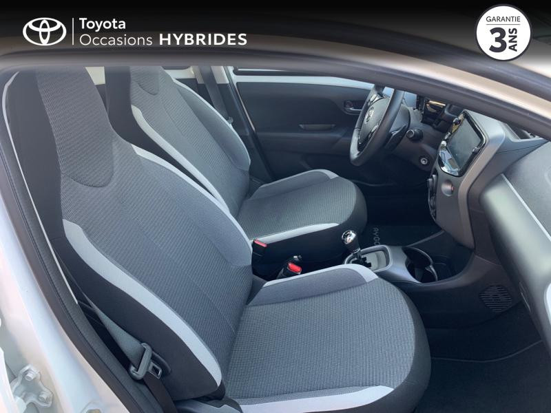 Photo 6 de l'offre de TOYOTA Aygo 1.0 VVT-i 72ch x-play x-shift 5p MY20 à 14980€ chez Brest Automobiles - Toyota Brest