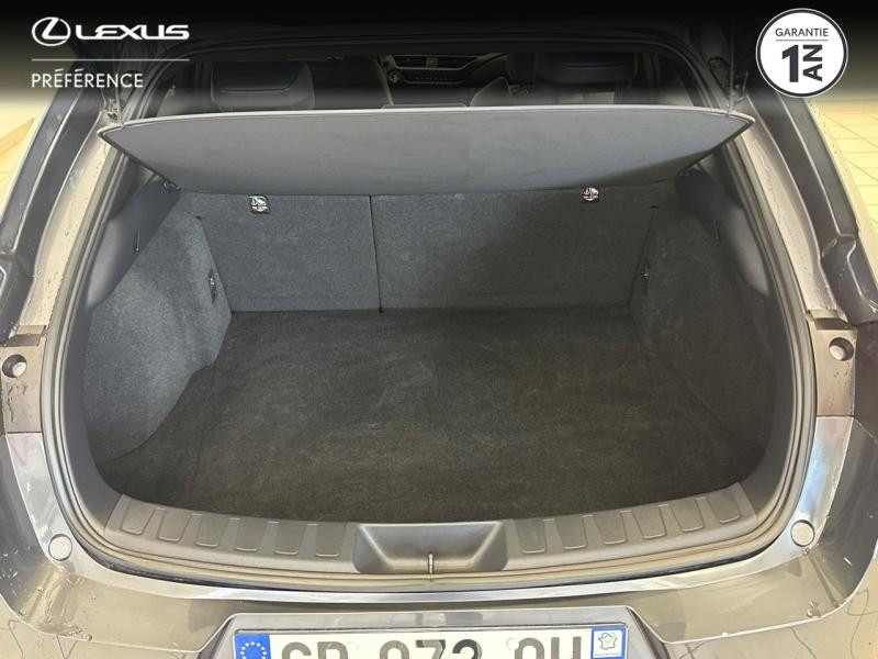 Photo 10 de l'offre de LEXUS UX 300e Pack à 34980€ chez Brest Automobiles - Toyota Brest
