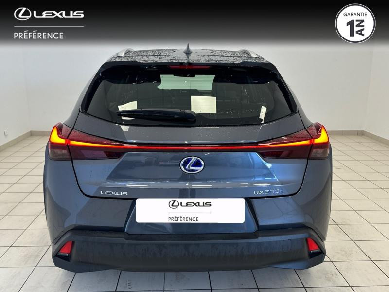 Photo 4 de l'offre de LEXUS UX 300e Pack à 34980€ chez Brest Automobiles - Toyota Brest