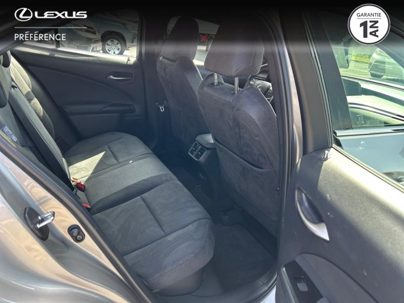 Photo 7 de l'offre de LEXUS UX 250h 2WD Pack Confort Business MY20 à 25980€ chez Brest Automobiles - Toyota Brest