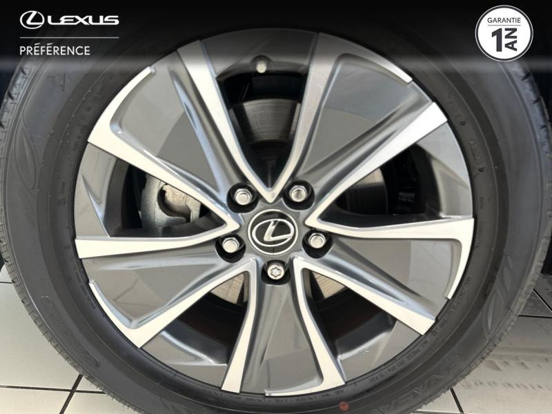 Photo 16 de l'offre de LEXUS UX 300e Pack à 34980€ chez Brest Automobiles - Toyota Brest
