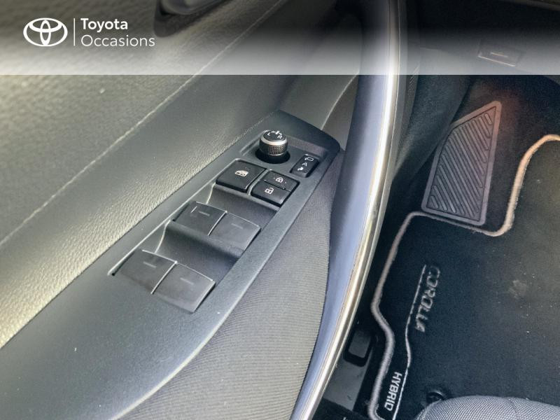 Photo 21 de l'offre de TOYOTA Corolla 122h Dynamic Business MY20 5cv à 22980€ chez Cap Ouest Auto - Toyota Morlaix