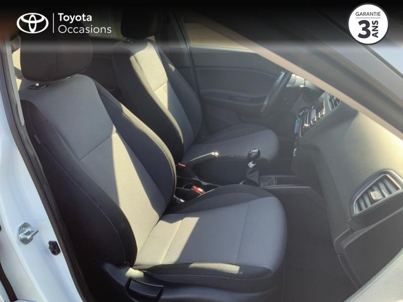 Photo 6 de l'offre de HYUNDAI i20 1.2 75ch Initia à 11980€ chez Cap Ouest Auto - Toyota Morlaix