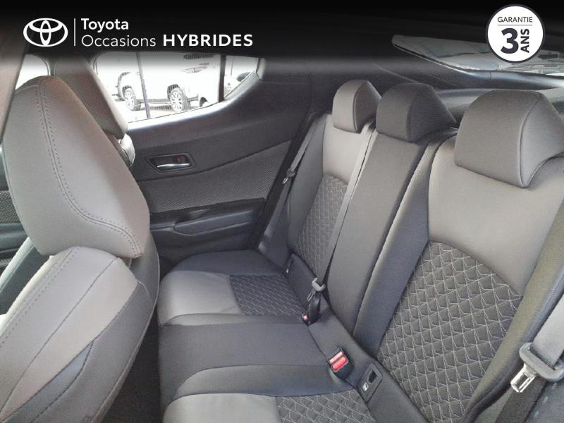 Photo 12 de l'offre de TOYOTA C-HR 122h Distinctive 2WD E-CVT MY22 à 31580€ chez Cap Ouest Auto - Toyota Morlaix