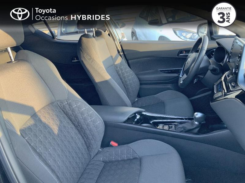 Photo 6 de l'offre de TOYOTA C-HR 122h Edition 2WD E-CVT MY20 à 27980€ chez Cap Ouest Auto - Toyota Morlaix
