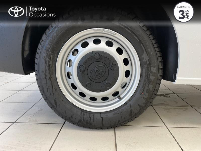 Photo 16 de l'offre de TOYOTA PROACE Medium 1.5 D-4D 120 Dynamic MY20 à 29980€ chez Cap Ouest Auto - Toyota Morlaix