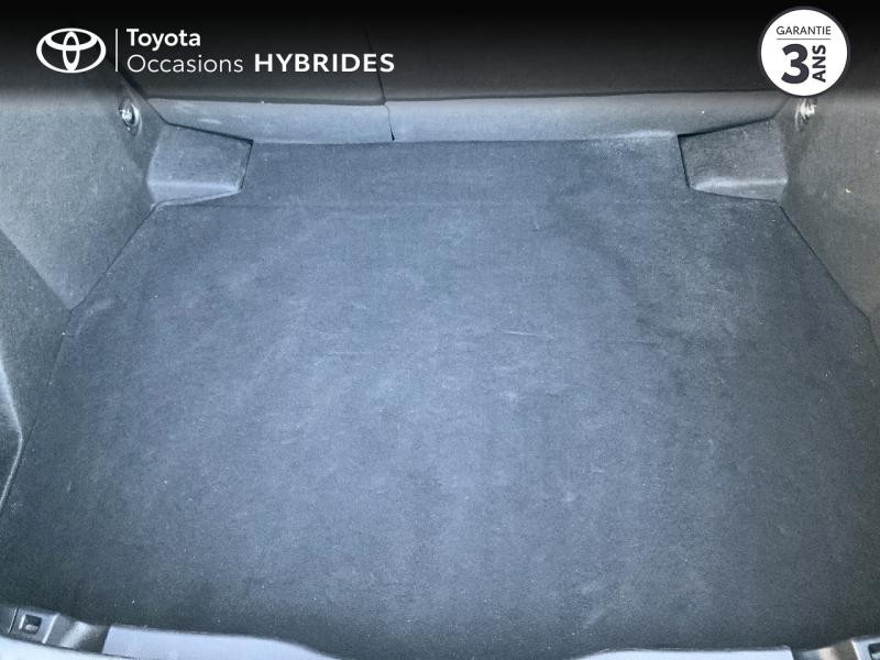 Photo 10 de l'offre de TOYOTA C-HR 122h Edition 2WD E-CVT MY20 à 27980€ chez Cap Ouest Auto - Toyota Morlaix