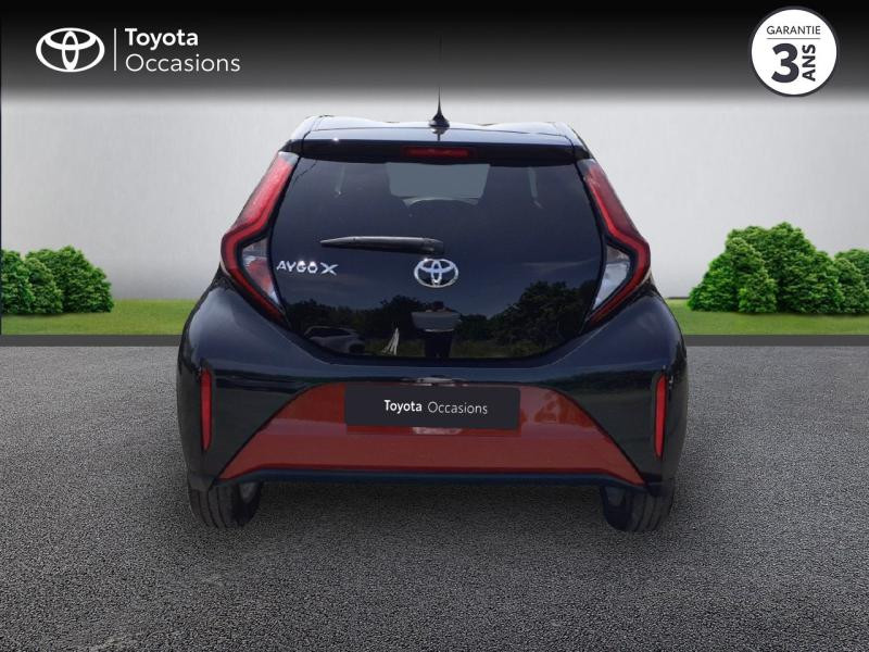 Photo 4 de l'offre de TOYOTA Aygo X 1.0 VVT-i 72ch Design S-CVT à 16980€ chez Cap Ouest Auto - Toyota Morlaix