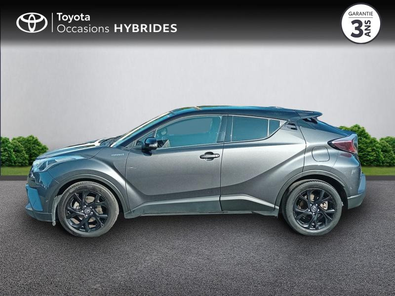 Photo 3 de l'offre de TOYOTA C-HR 122h Graphic 2WD E-CVT RC18 à 22980€ chez Cap Ouest Auto - Toyota Morlaix