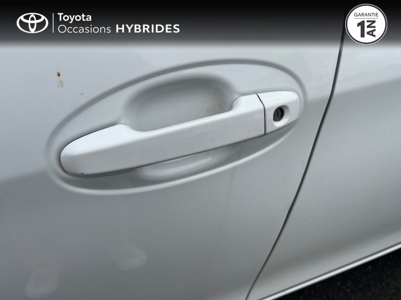 Photo 24 de l'offre de TOYOTA Yaris HSD 100h Style 5p à 11980€ chez Cap Ouest Auto - Toyota Morlaix