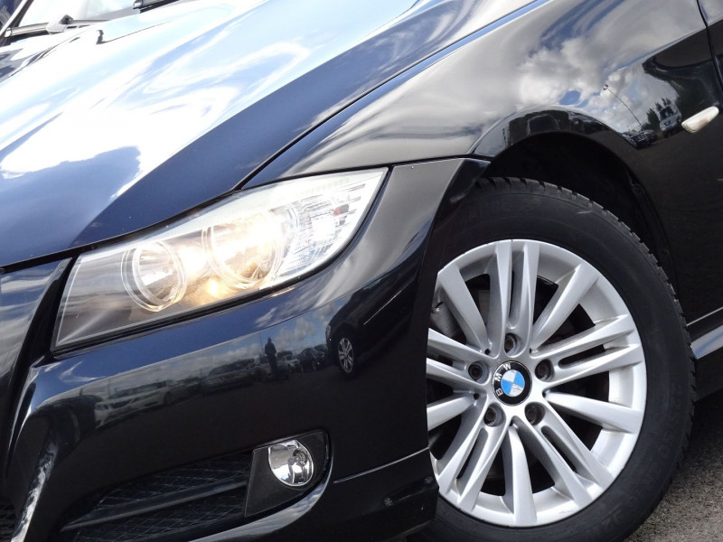Photo 3 de l'offre de BMW SERIE 3 (E90) 318D 143CH EDITION LUXE à 12790€ chez International Auto Auneau