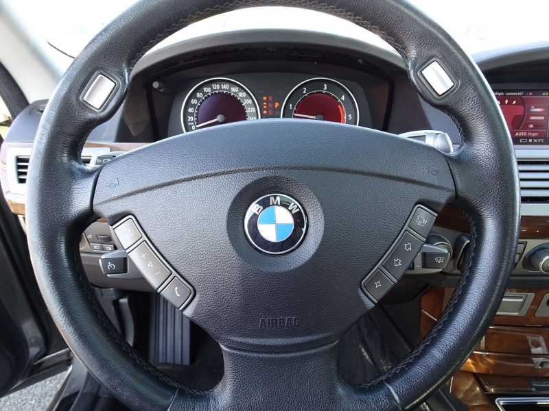 Photo 8 de l'offre de BMW SERIE 7 (E65) 730DA 231CH à 13490€ chez International Auto Auneau