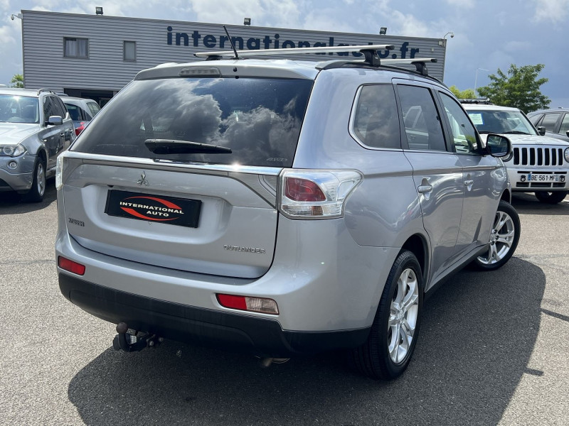 Photo 2 de l'offre de MITSUBISHI OUTLANDER 2.2 DI-D 150 INSTYLE 4WD BVA à 14990€ chez International Auto Auneau