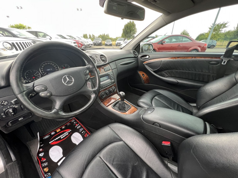 Photo 5 de l'offre de MERCEDES-BENZ CLASSE CLK 220 CDI AVANTGARDE à 7890€ chez International Auto Auneau