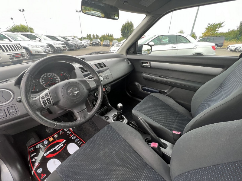 Photo 3 de l'offre de SUZUKI SWIFT 1.3 DDIS75 GLX 3P à 6890€ chez International Auto Auneau
